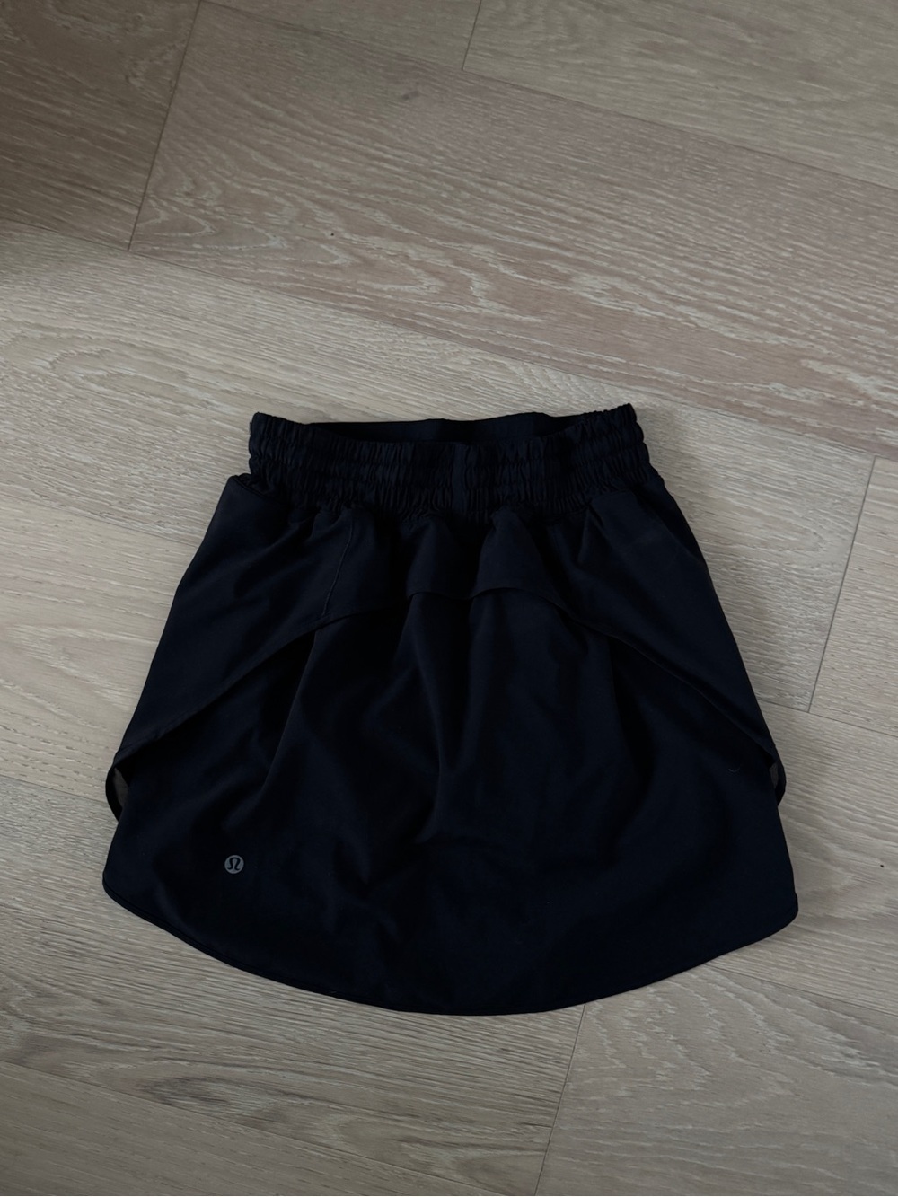 Lululemon Hotty Hot High Rise Skirt - Black - Picture 2 of 4